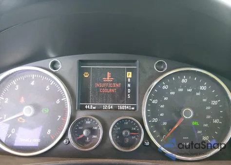 2005 Volkswagen Touareg V8 from USA, damaged, VIN WVGZM77L55D053308